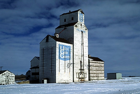 Image of wooden elevator at Fillmore, Saskatchewan