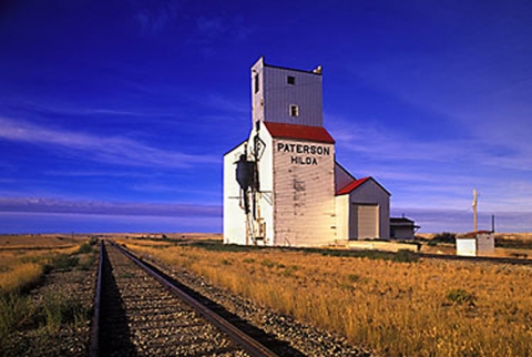 Last  grain elevator at Hilda, Alberta
