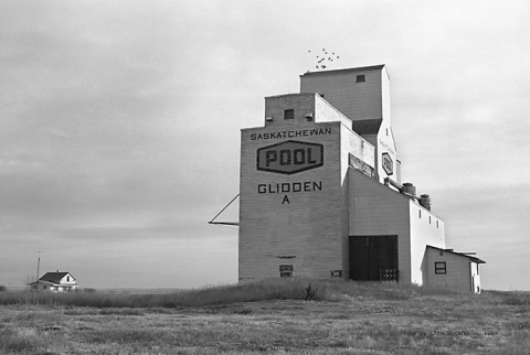 Photograph of wooden grain elevator at Glidden, Saskatchewan