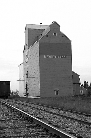 Photograph of wooden grain elevator at Mayerthorpe, Alberta